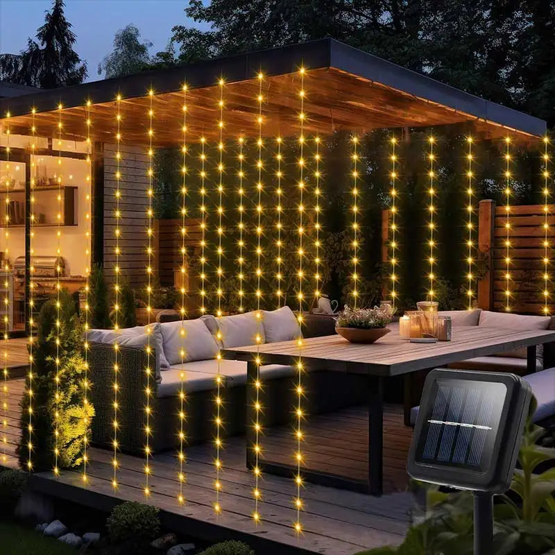 Rideau lumineux solaire extérieur